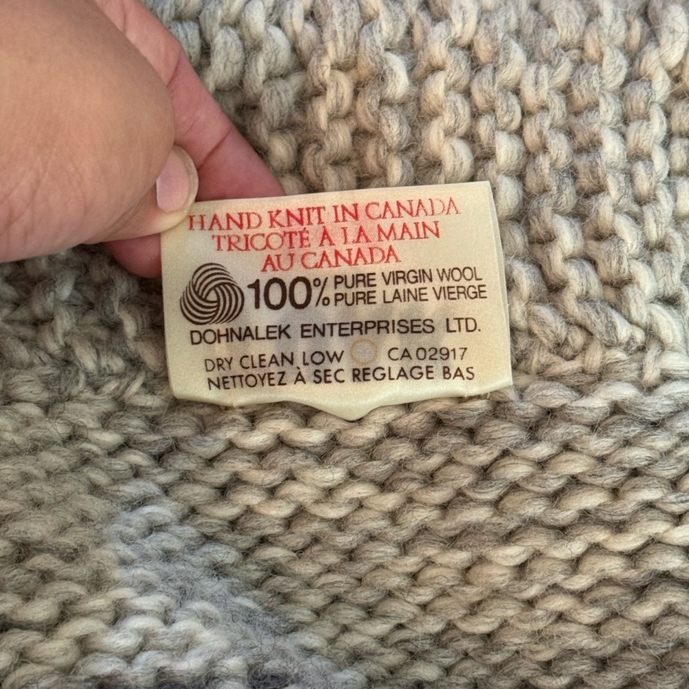 Tuak Cowichan Gray and Black 100% Wool Sweater - Picture 7 of 9